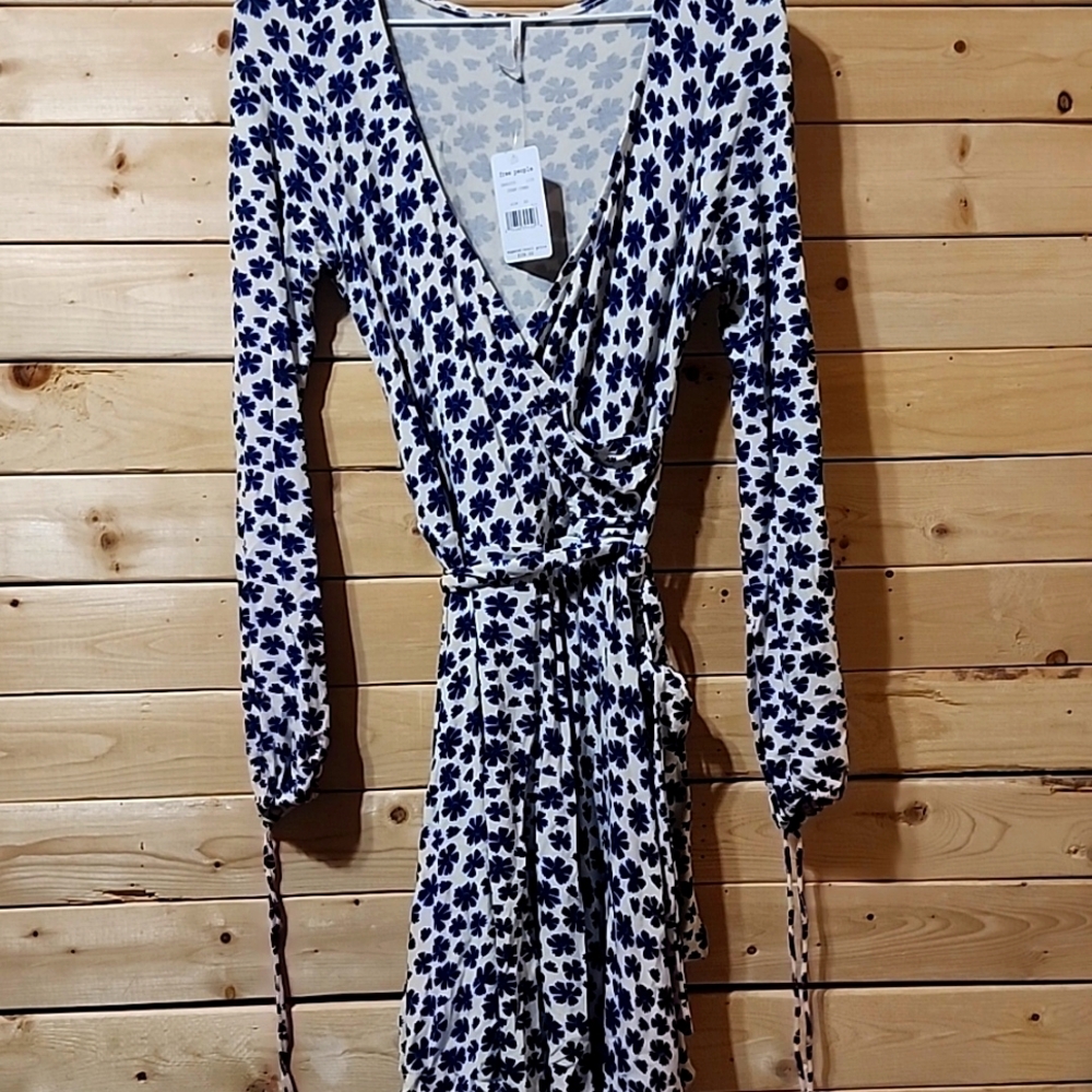 Free People Pradera Floral Wrap Dress NEW Size XS Cream And Blue
